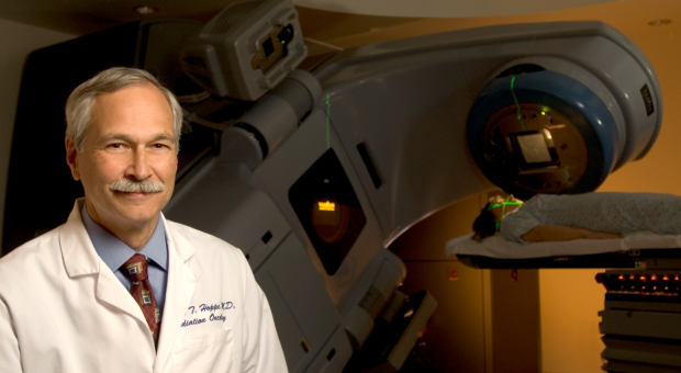 辐射肿瘤学教授理查德·霍普（Richard Hoppe），现代医学线性加速器